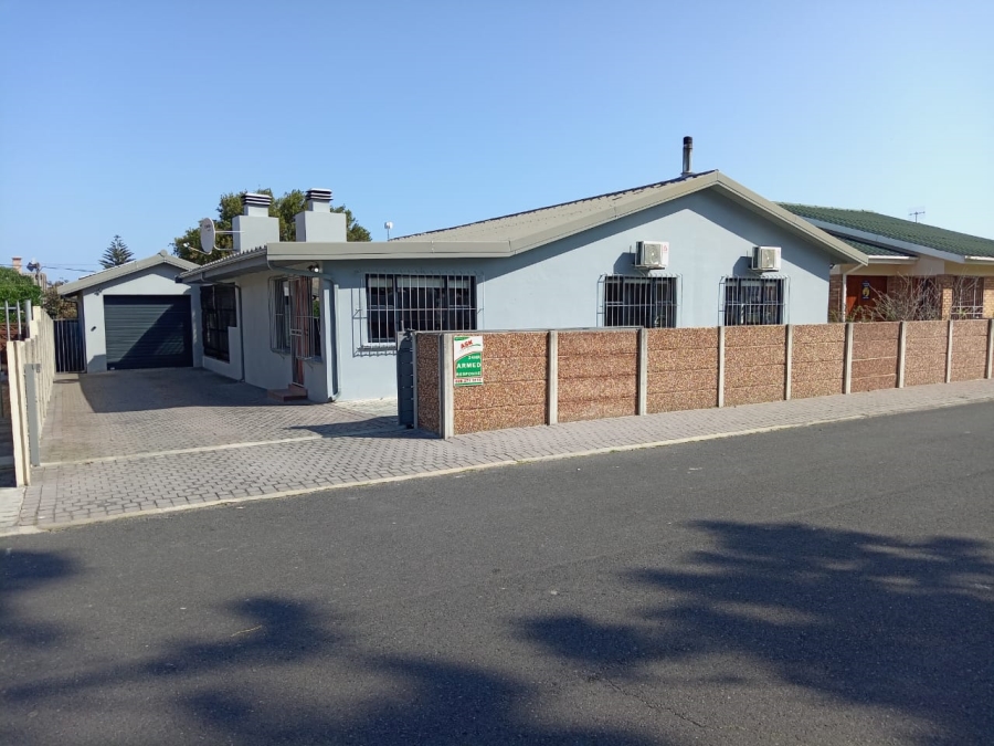 3 Bedroom Property for Sale in Klein Berlyn Western Cape